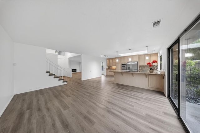 11526 Sutters Mill Cir, Gold River, CA 95670