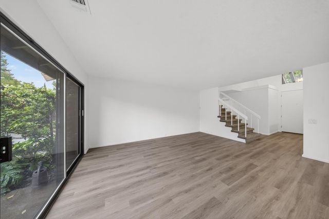 11526 Sutters Mill Cir, Gold River, CA 95670