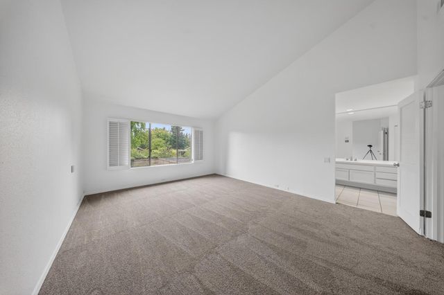 11526 Sutters Mill Cir, Gold River, CA 95670