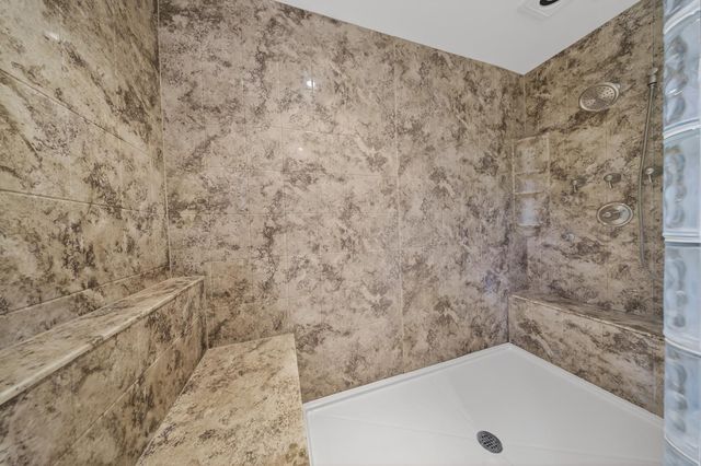 11526 Sutters Mill Cir, Gold River, CA 95670