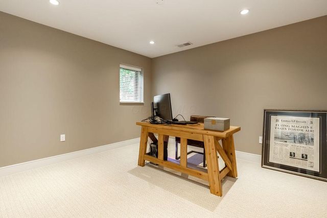 109 Aston Row Lane, Columbus, OH 43201
