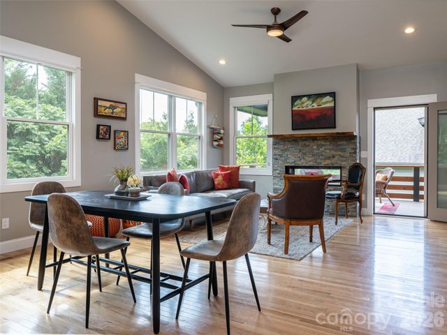 309 Ava Lane, Asheville, NC 28804