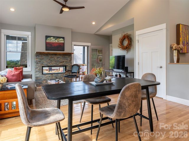 309 Ava Lane, Asheville, NC 28804