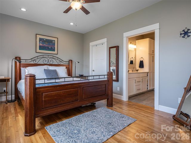 309 Ava Lane, Asheville, NC 28804