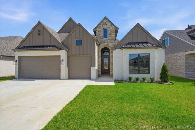 2102 E 138th Street S, Bixby, OK 74008