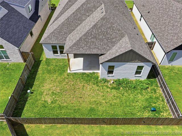 2102 E 138th Street S, Bixby, OK 74008