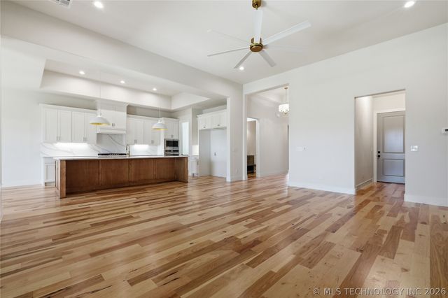 2102 E 138th Street S, Bixby, OK 74008
