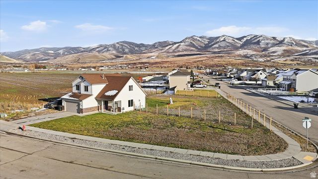 465 S CANYON DR, Franklin, ID 83237