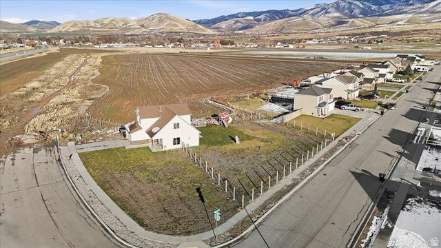 465 S CANYON DR, Franklin, ID 83237