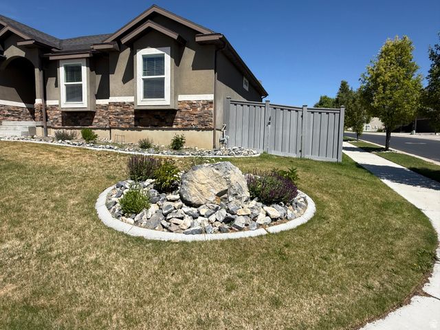7081 N HOLLOW VIEW CT, Eagle Mountain, UT 84005