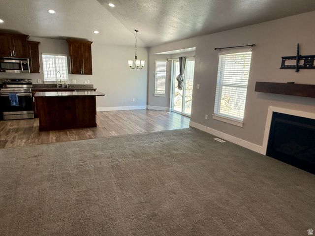 7081 N HOLLOW VIEW CT, Eagle Mountain, UT 84005
