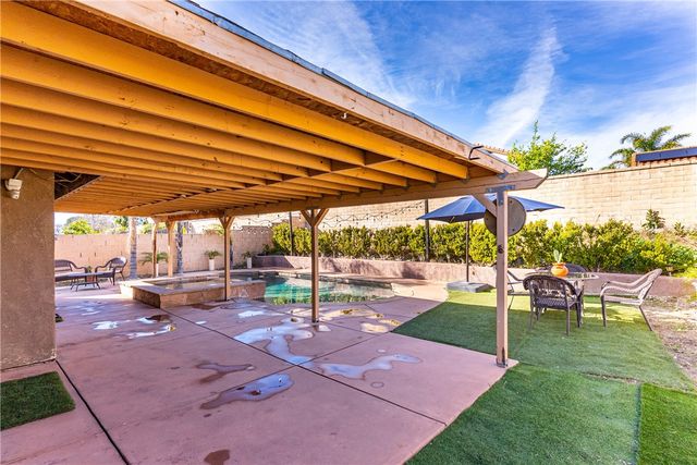 17190 Melon Avenue, Fontana, CA 92336