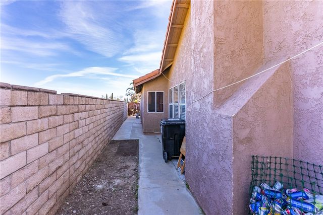 17190 Melon Avenue, Fontana, CA 92336