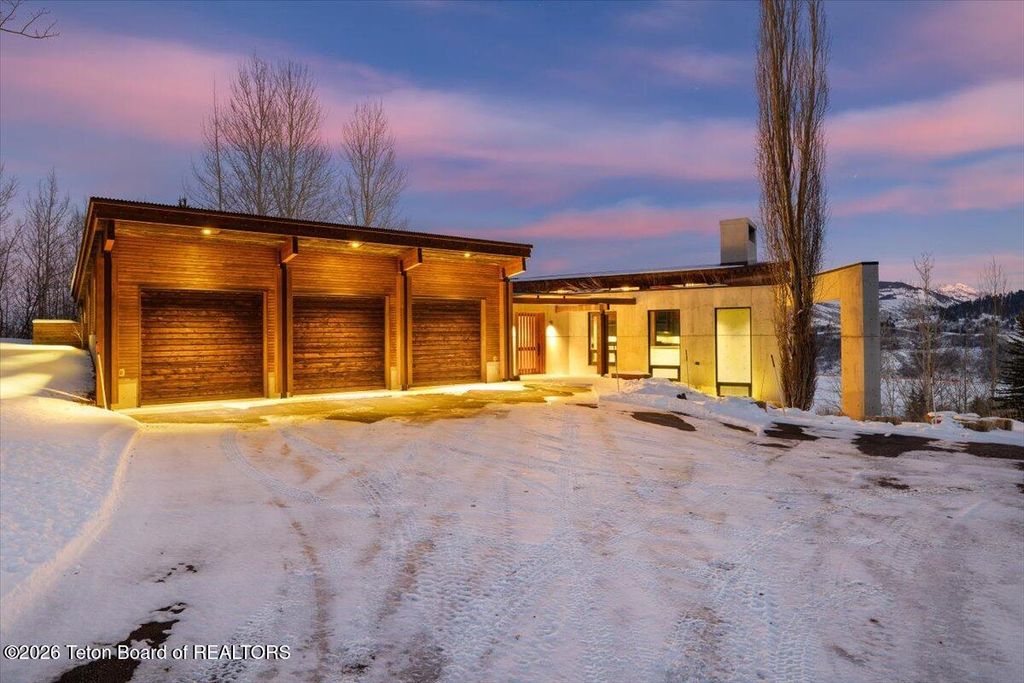 1955 W BOHNETTS Road, Jackson, WY 83001 photo 8