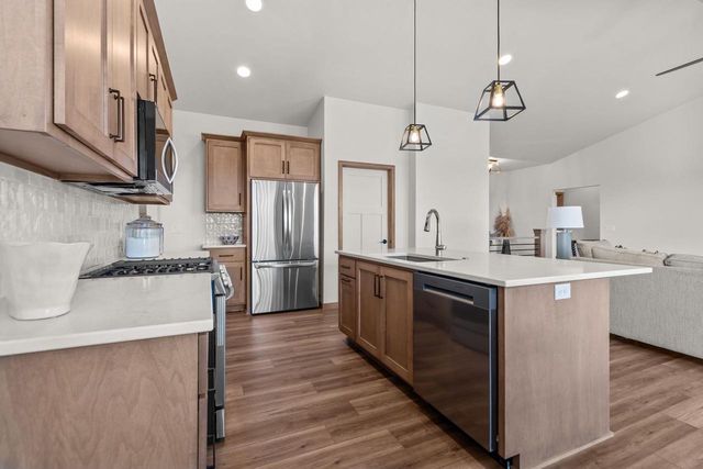 N8856 DUBLIN, Menasha, WI 54952