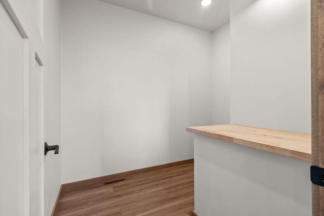 N8856 DUBLIN, Menasha, WI 54952