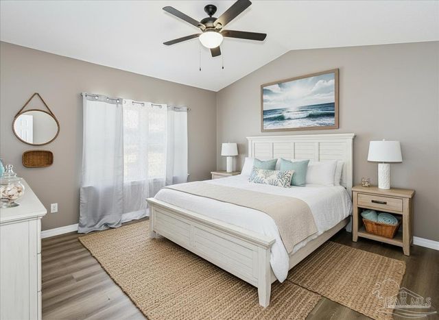 6922 Sea Turtle Cir, Navarre, FL 32566