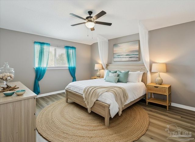 6922 Sea Turtle Cir, Navarre, FL 32566