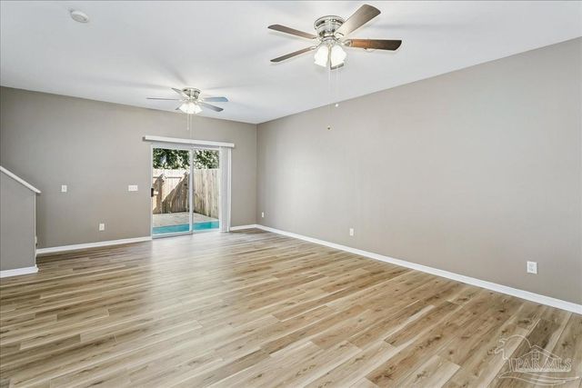 6922 Sea Turtle Cir, Navarre, FL 32566