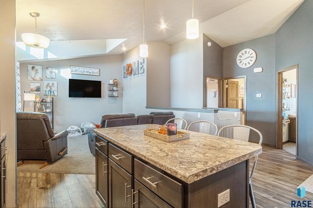 1120 Cypress Ave Avenue, Madison, SD 57042