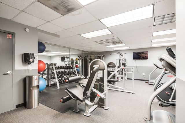 6030 N Sheridan Road 406, Chicago, IL 60660