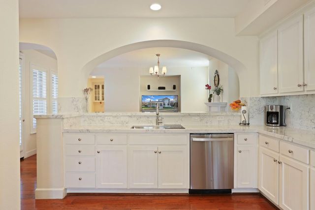 2736 Daisy Ln, Tracy, CA 95377