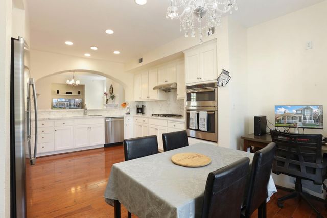 2736 Daisy Ln, Tracy, CA 95377