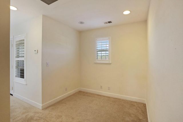 2736 Daisy Ln, Tracy, CA 95377