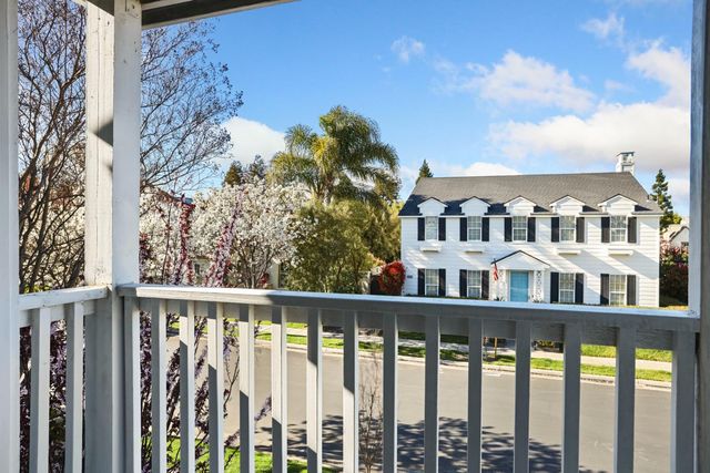 2736 Daisy Ln, Tracy, CA 95377