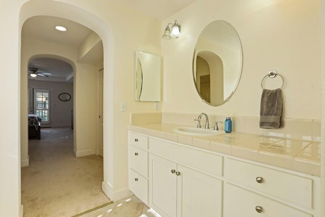 2736 Daisy Ln, Tracy, CA 95377