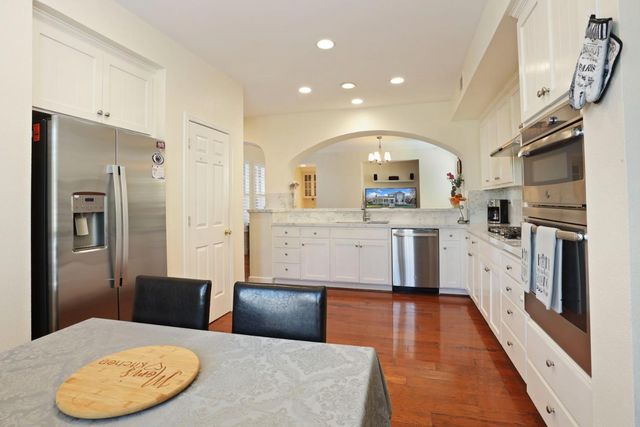 2736 Daisy Ln, Tracy, CA 95377