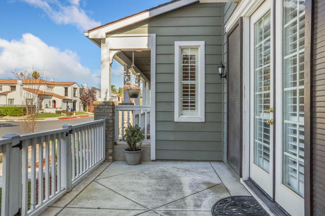 2736 Daisy Ln, Tracy, CA 95377