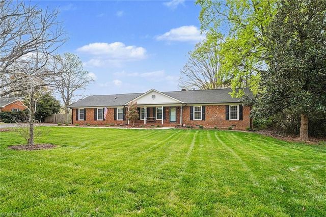 4401 Brookhaven Drive, Greensboro, NC 27406