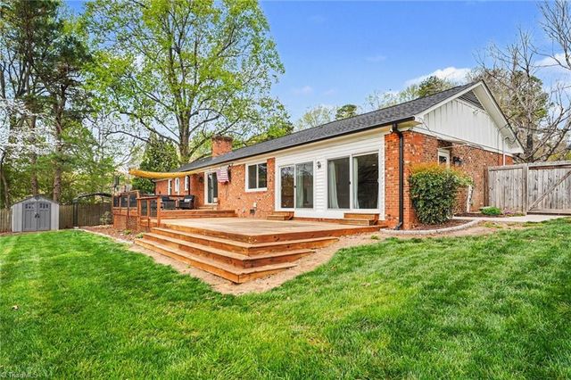 4401 Brookhaven Drive, Greensboro, NC 27406