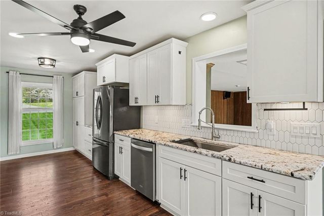 4401 Brookhaven Drive, Greensboro, NC 27406