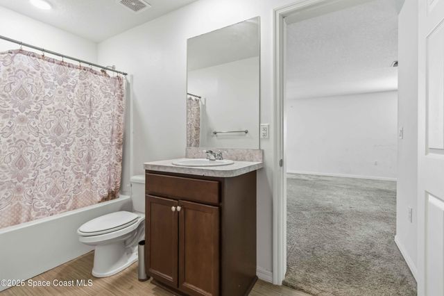 546 Cooper Court SW, Palm Bay, FL 32908