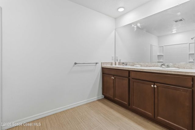 546 Cooper Court SW, Palm Bay, FL 32908