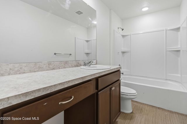 546 Cooper Court SW, Palm Bay, FL 32908