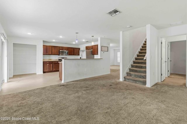 546 Cooper Court SW, Palm Bay, FL 32908