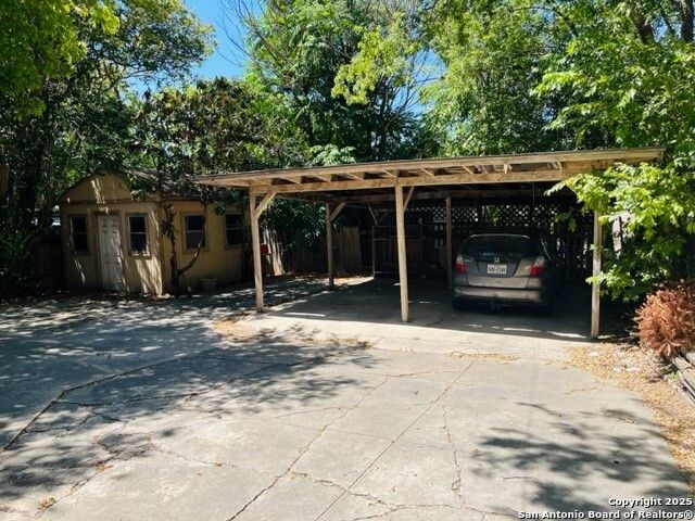 415 W Hollywood Ave, San Antonio, TX 78212