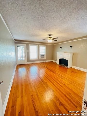 415 W Hollywood Ave, San Antonio, TX 78212