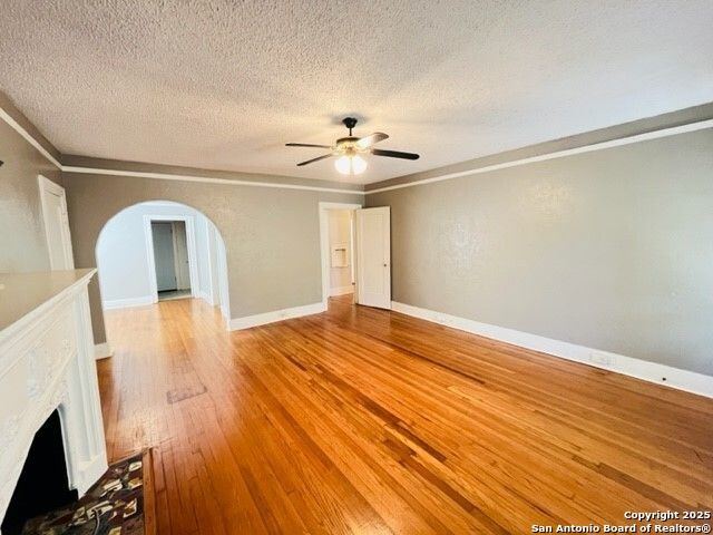 415 W Hollywood Ave, San Antonio, TX 78212