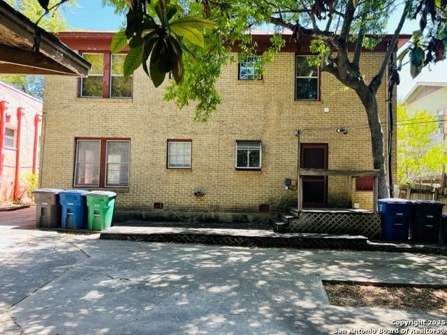 415 W Hollywood Ave, San Antonio, TX 78212