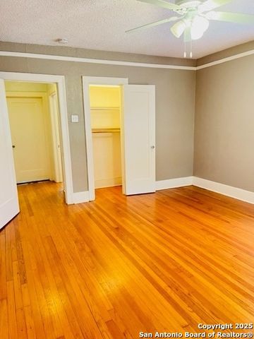 415 W Hollywood Ave, San Antonio, TX 78212