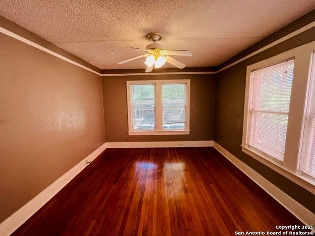 415 W Hollywood Ave, San Antonio, TX 78212