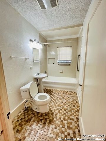 415 W Hollywood Ave, San Antonio, TX 78212
