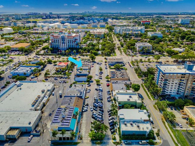 1083 SE 17th St, Fort Lauderdale, FL 33316