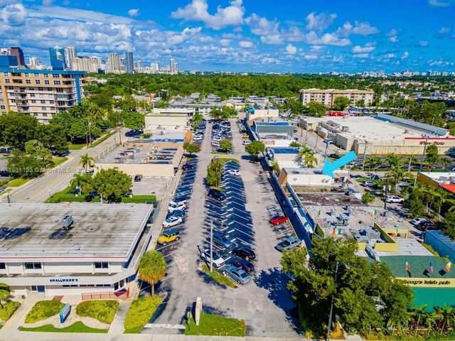 1083 SE 17th St, Fort Lauderdale, FL 33316