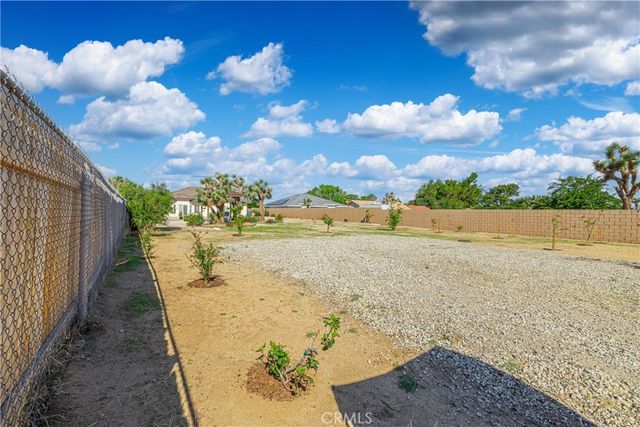 42620 25th W, Lancaster, CA 93536