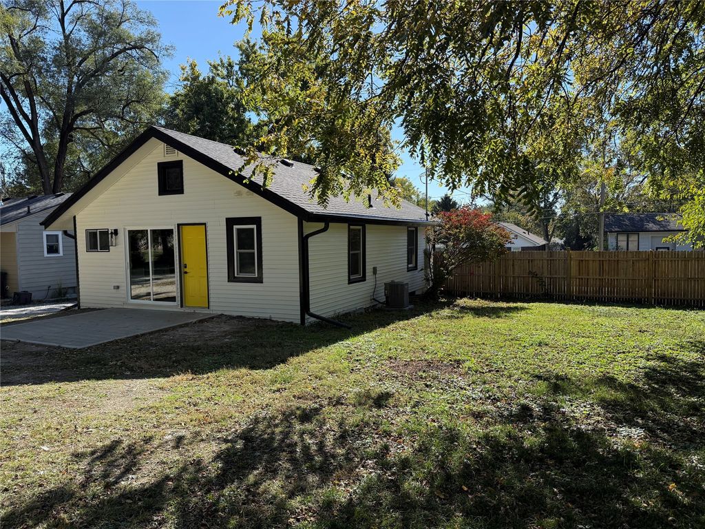 1203 Herold Avenue, Des Moines, IA 50315